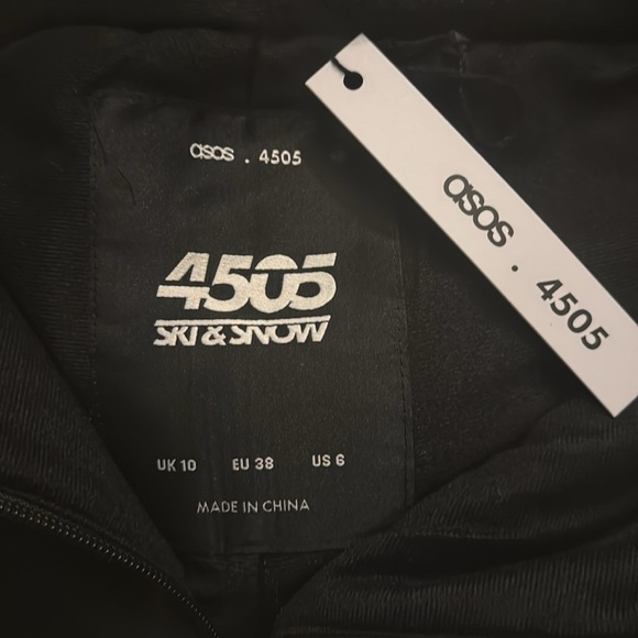 ASOS 4505 Ski high waisted water repellent salopettes in black Size 6 - Picture 4 of 4